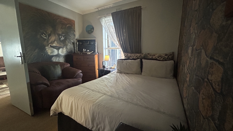 4 Bedroom Property for Sale in Sunningdale Western Cape